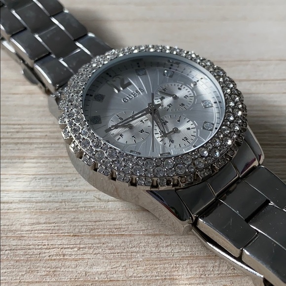 chunky border guess watch. - Picture 4 of 4